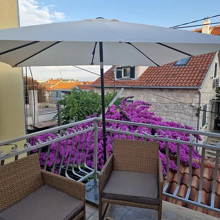 Duje Apartmán *