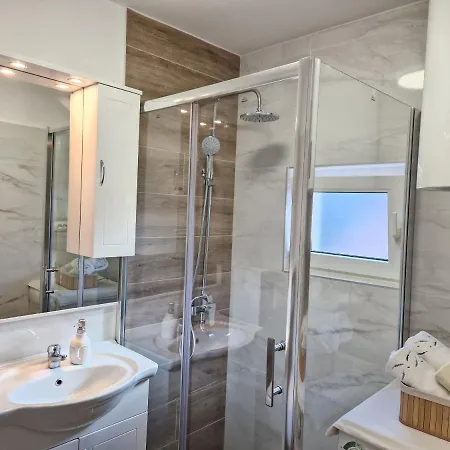 Duje Apartment