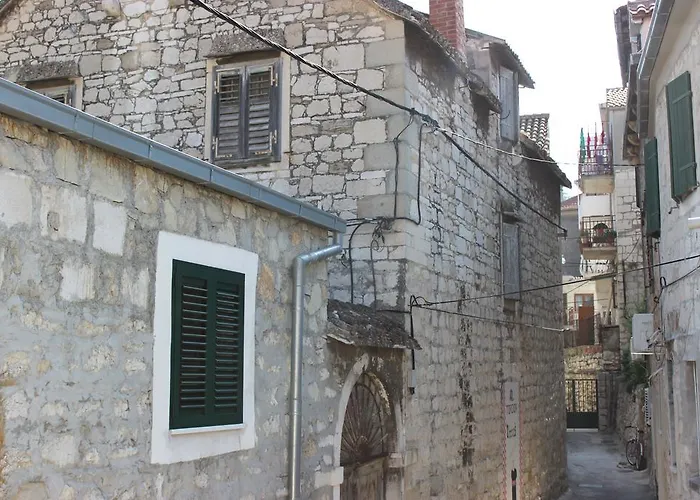 Апартаменты Duje *