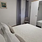 Duje *