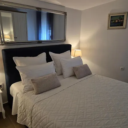 Duje Apartman